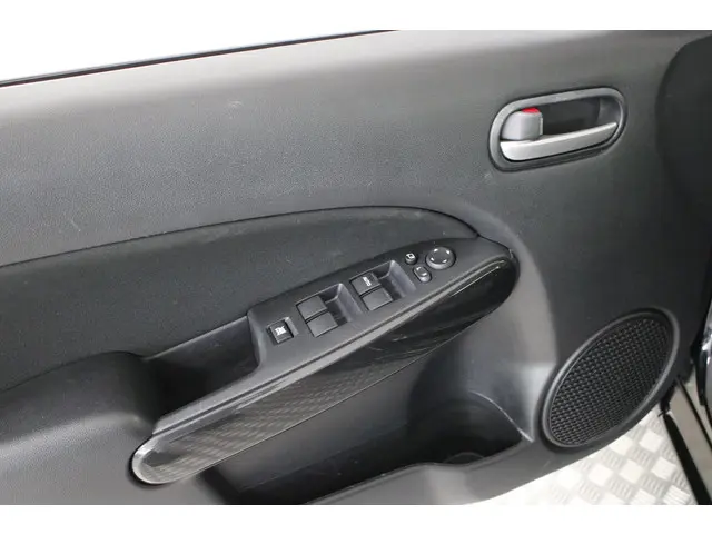 Mazda 2 1.3 Silver Edition 2015 Benzine 14