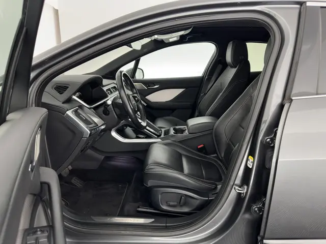 Jaguar I-PACE EV400 HSE 90 kWh AWD 2018 Elektrisch 9