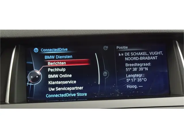 BMW 5 Serie Touring 520i Luxury Edition 2013 Benzine 51