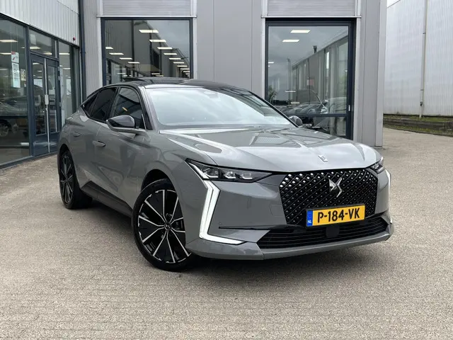 DS DS 4 E-Tense La Première 2022 Hybride Benzine 16