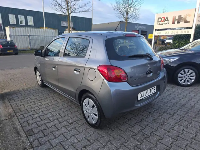 Mitsubishi Space Star 1.0 Entry 2015 Benzine 6