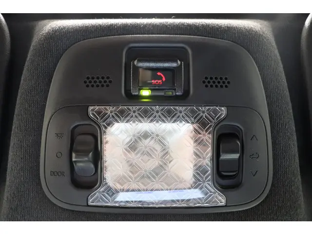 Toyota Aygo X Hybrid 115 envy, 2026 Hybride Benzine 19