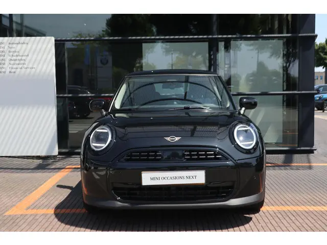 MINI 3-Deurs Cooper C 2024 Benzine 2