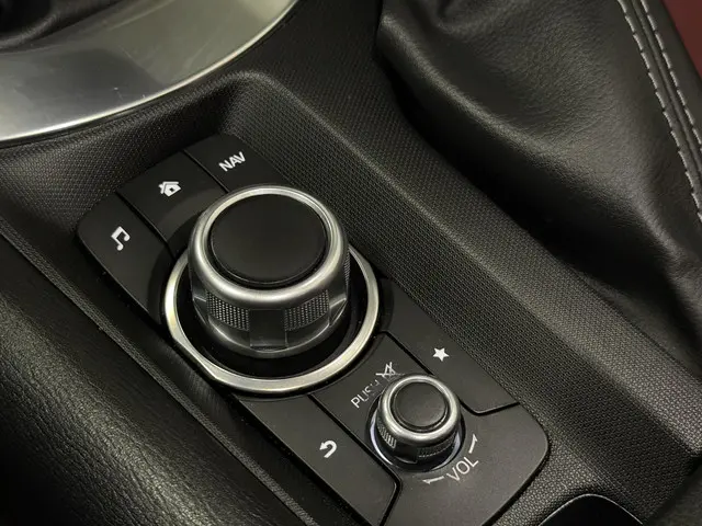 Mazda MX-5 2.0 SkyActiv-G 184pk Signature 2020 Benzine 12