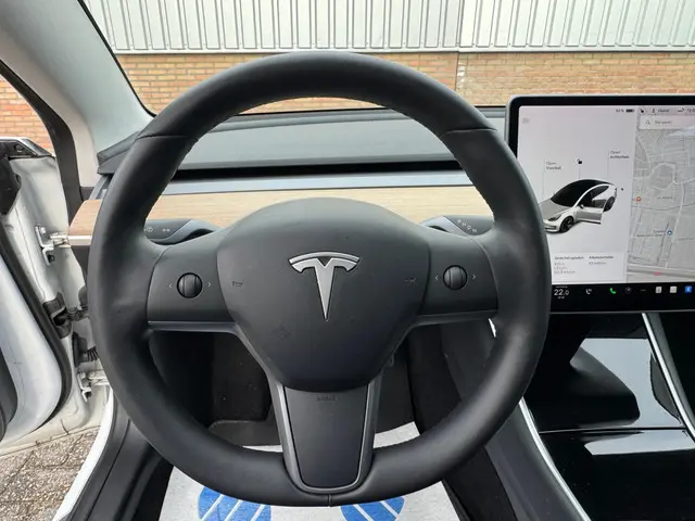 Tesla Model 3 Standard RWD Plus 89% SoH 2020 Elektrisch 16