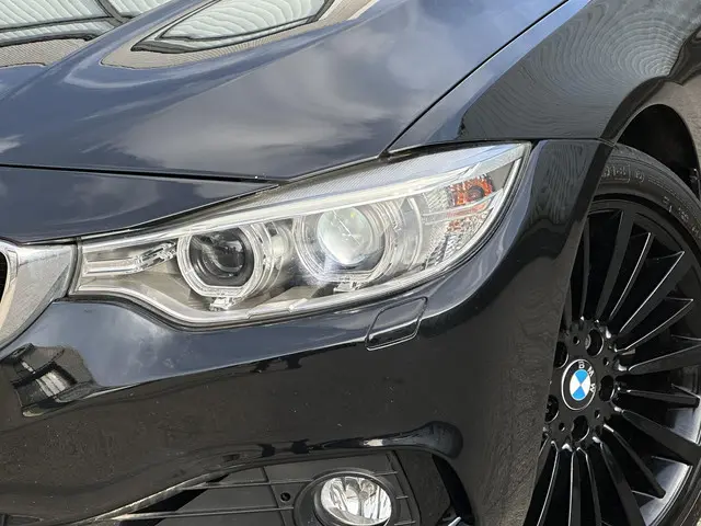 BMW 4 Serie Cabrio 428i High Executive 2014 Benzine 8