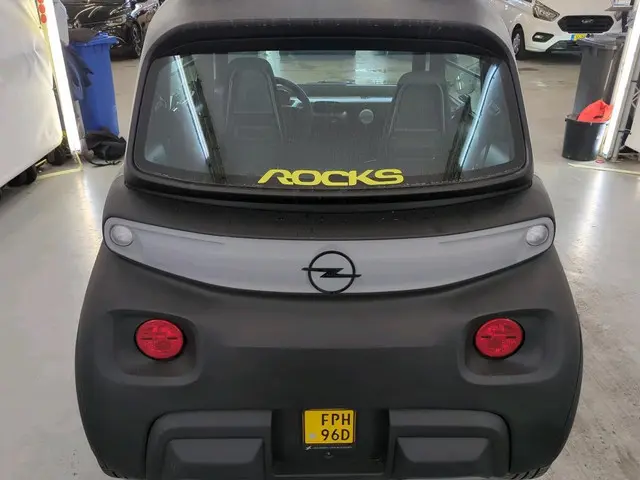 Opel Rocks-e Brommobiel Kargo PANO 2023 Elektrisch 18