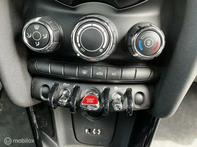 MINI Cooper Mini 1.5 NAVI/CRUISE/PDC 2017 Benzine 11
