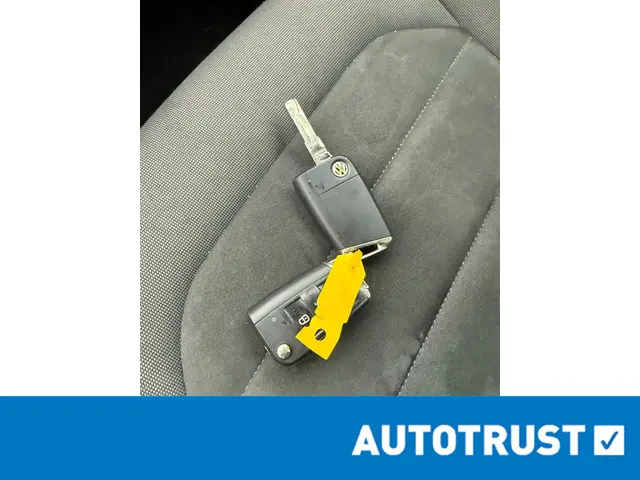 Volkswagen Golf 1.0 TSI Highline 2018 Benzine 25