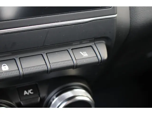 Renault Captur 1.0 TCe 100 Intens 2020 Benzine 34