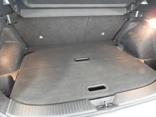 Nissan QASHQAI 1.3 MHEV N-Connecta Design 2023 Benzine 26