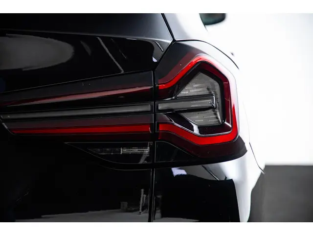BMW X3 xDrive30e High Executive 2023 Hybride Benzine 36