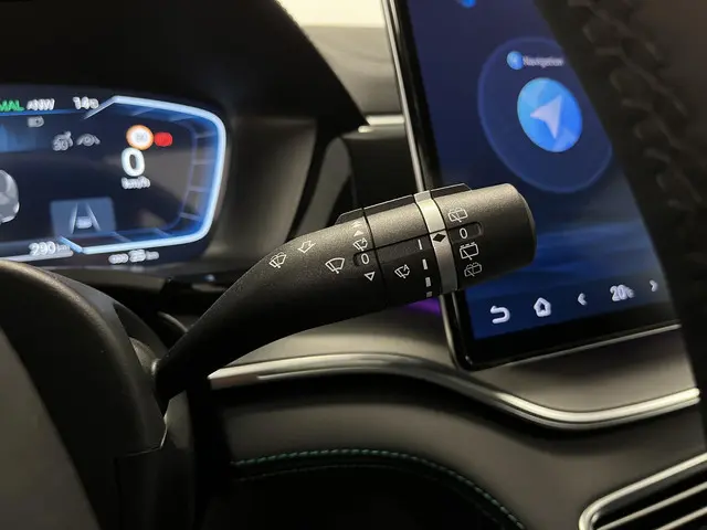 BYD SEAL U 1.5 DM-i FWD Boost 2025 Hybride Benzine 42