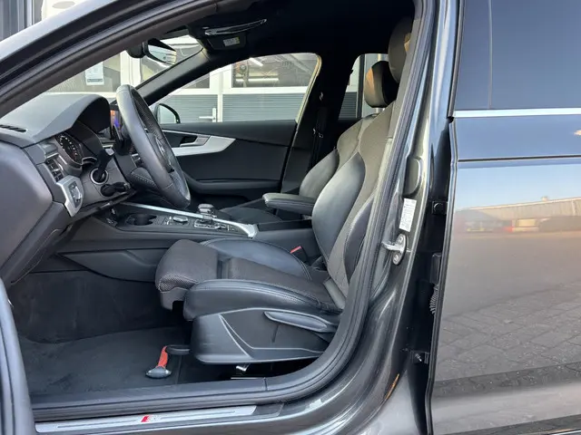 Audi A4 Avant 35 TFSI Sport S line edition 2019 Benzine 11