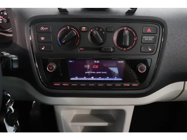 SEAT Mii 1.0 Style Intense 2020 Benzine 10