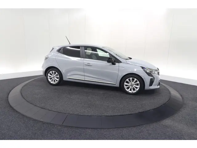 Renault Clio TCe 90 Evolution 2024 Benzine 8