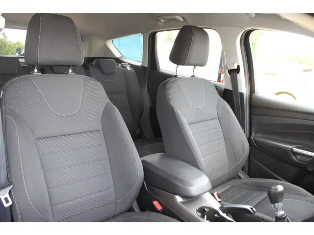 Ford Kuga 1.5 Trend Edition 2015 Benzine 13