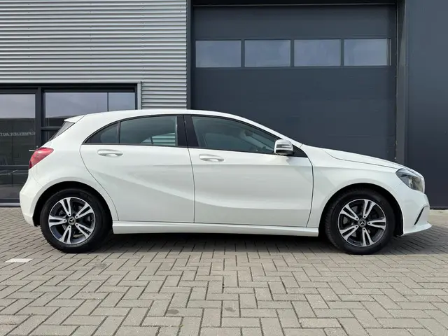 Mercedes-Benz A-Klasse 160 My First Star 2017 Benzine 33