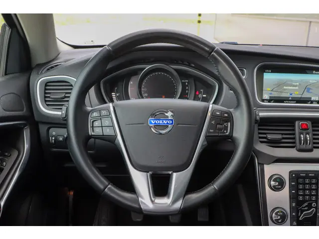 Volvo V40 2.0 D4 Ocean Race Business 2014 Diesel 24
