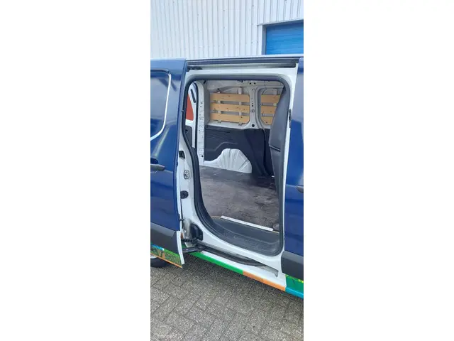 Peugeot Partner bestel 1.5 BlueHDI Premium 2020 Diesel 22