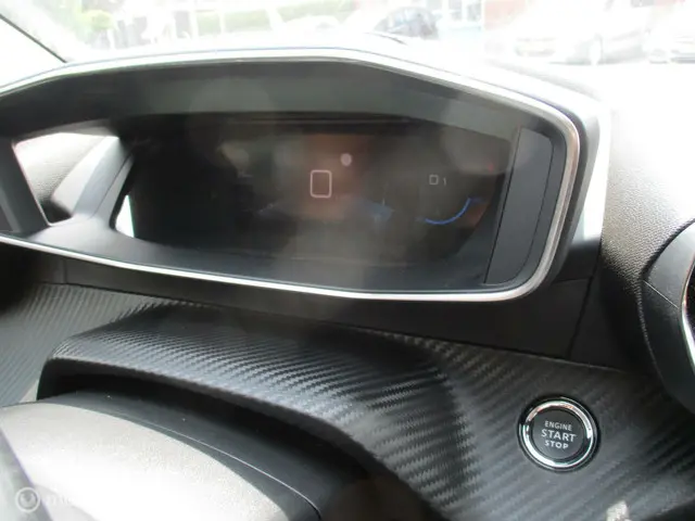 Peugeot 208 1.2 PureTech Allure Pack 2022 Benzine 19