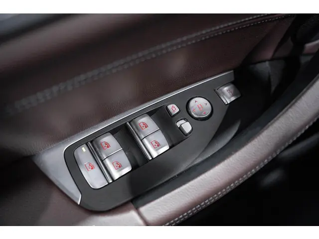 BMW X3 sDrive18d High Executive 2021 Diesel 40