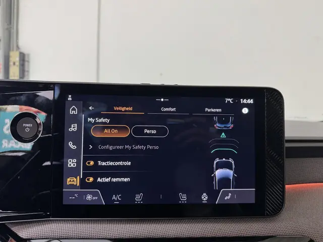 Nissan Micra EVOLVE 52 kWh 2025 Elektrisch 28