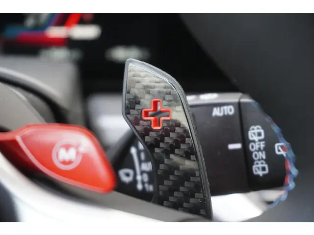 BMW XM 50e 2025 Hybride Benzine 20