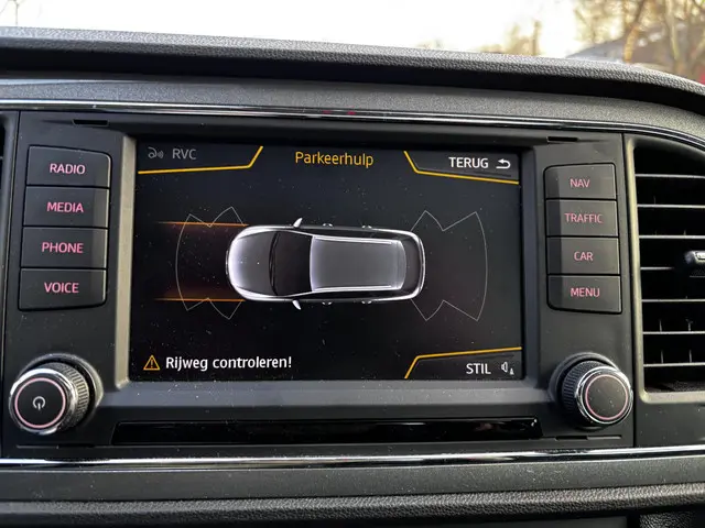 SEAT Leon ST 1.4 EcoTSI FR Connect 2017 Benzine 16