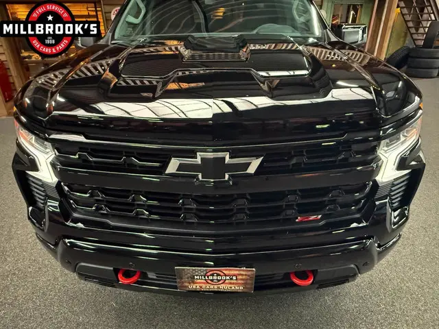 Chevrolet Silverado USA Trailboss, 2024 Benzine 12