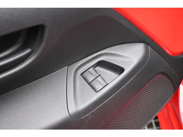Peugeot 108 1.0 e-VTi Active 2017 Benzine 25