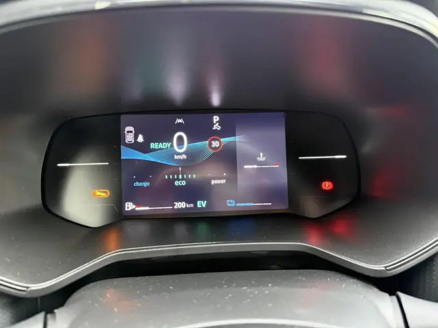 Mitsubishi Colt 1.6 HEV Intense+ 2024 Hybride Benzine 8