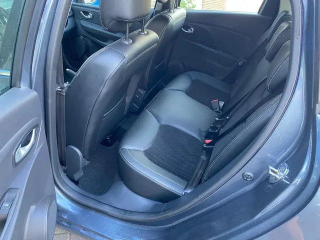 Renault Clio Estate 0.9 TCe Intens 2019 Benzine 13