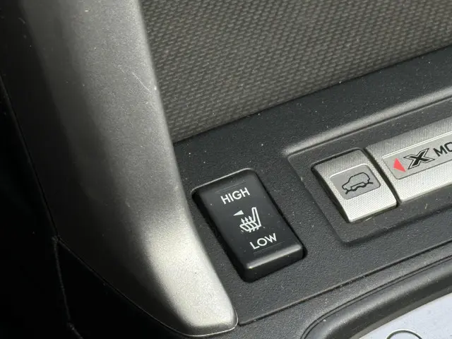 Subaru Forester 2.0 Luxury Plus 2014 Benzine 19