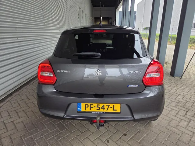 Suzuki Swift 1.2 Stijl Smart Hybrid 2017 Benzine 12