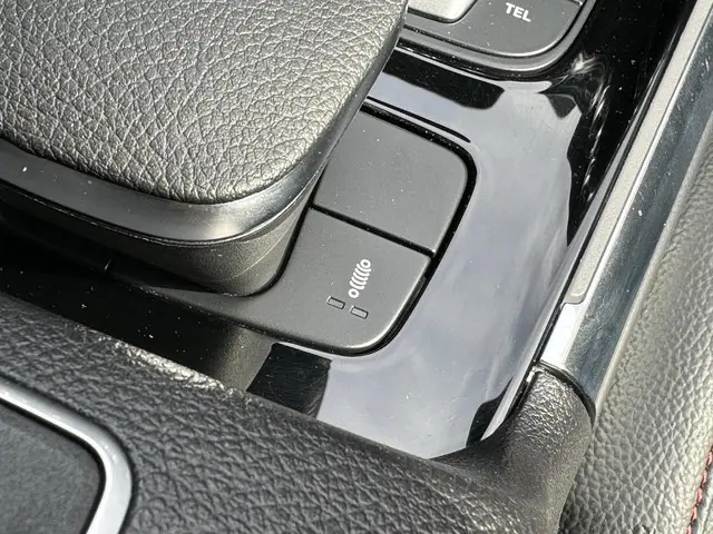 Mercedes-Benz GLA AMG 35 4MATIC 2021 Benzine 27
