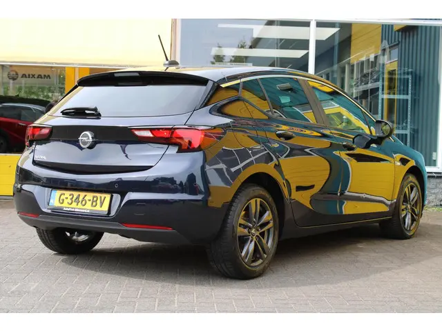 Opel Astra 1.0 Turbo 120 Jaar Edition 2019 Benzine 4