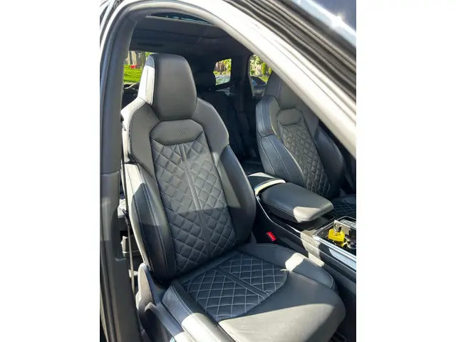 Audi Q7 4.0 TFSI SQ7 quattro 2021 Benzine 6
