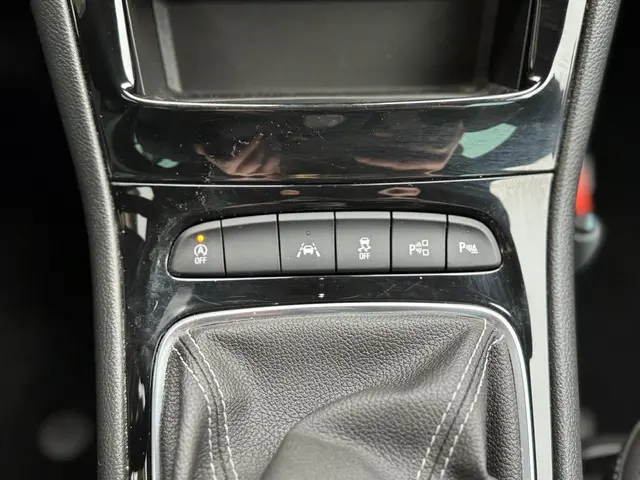 Opel Astra Sports Tourer 1.2 Design & Tech 2021 Benzine 24