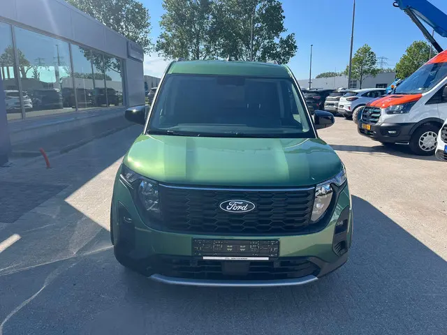 Ford Transit Courier 1.0 EcoBoost Active 2024 Benzine 2