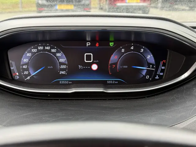 Peugeot 3008 1.6 e-THP Allure 2018 Benzine 9