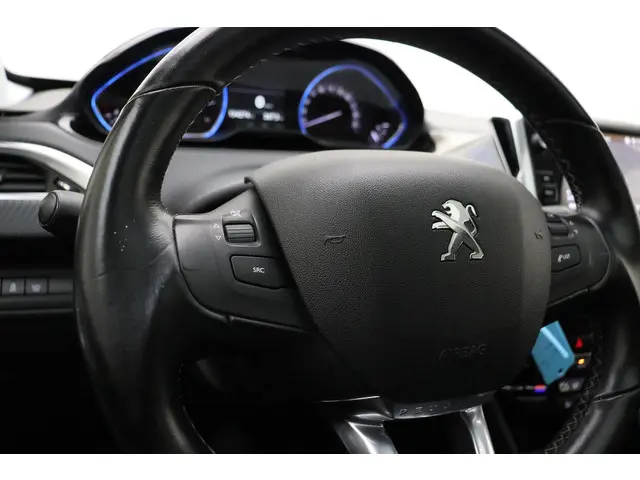 Peugeot 2008 1.2 PureTech 110pk Allure 2017 Benzine 26