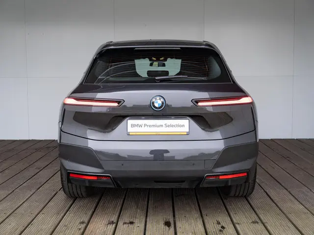 BMW iX xDrive40 2024 Elektrisch 5