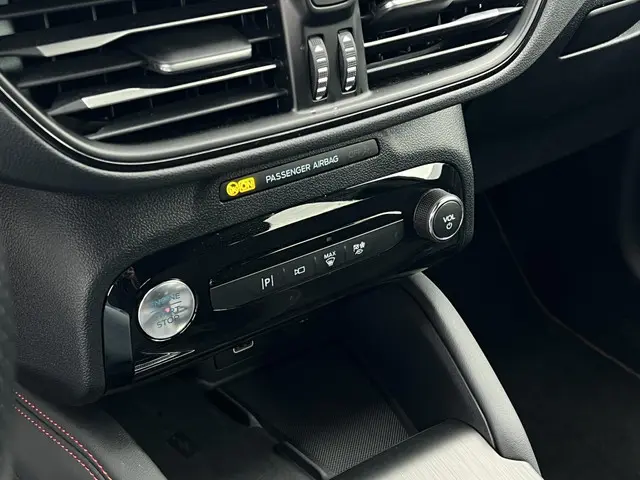 Ford Kuga 2.5 PHEV ST-Line X 2025 Hybride Benzine 36