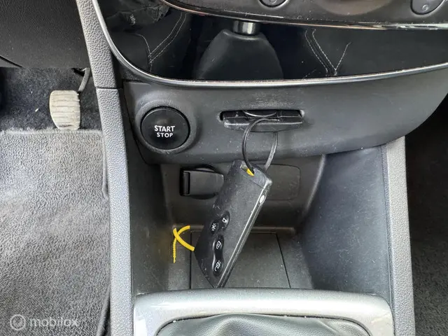 Renault Clio Estate 0.9 TCe Intens 2018 Benzine 19