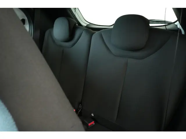 Toyota Aygo X Hybrid 115 play, 2026 Hybride Benzine 24