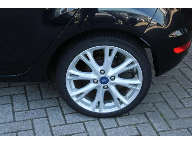 Ford Fiesta 1.0 EcoBoost 100 PK Titanium 2013 Benzine 11