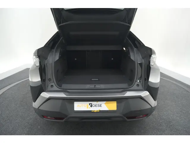 Peugeot 3008 1.2 Hybrid 136 GT 2025 Hybride Benzine 75