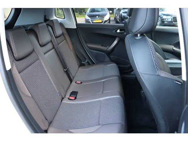Peugeot 2008 1.2 Automaat Allure 2016 Benzine 17