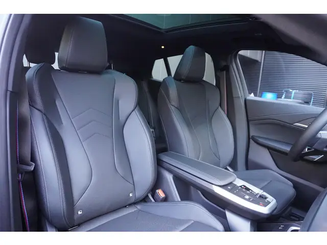 BMW iX2 xDrive30 2026 Elektrisch 8